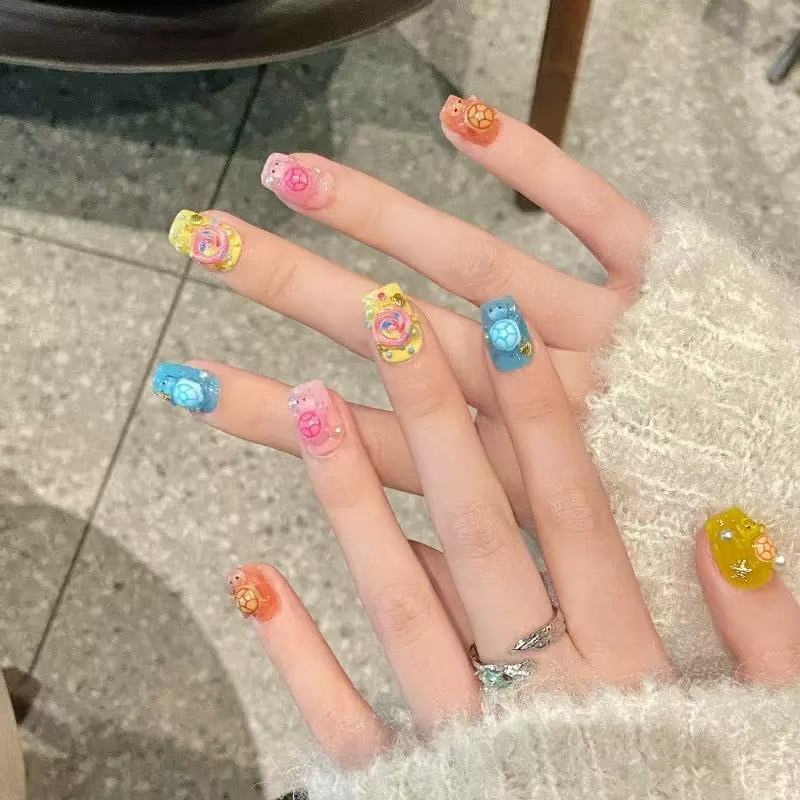 Resin Art Decoration Items - 100個のミニカラフルタートルレジンチャーム、フラットバックカボション、かわいいDIYスマホケースサイドデコレーション、ネイルアート、手作りクラフトアクセサリー