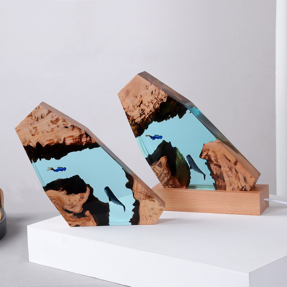 新しい水中洞窟クジラダイバーホームデスクデコレーション無垢材 - Resin Art Gift For Wedding のレビューと価格