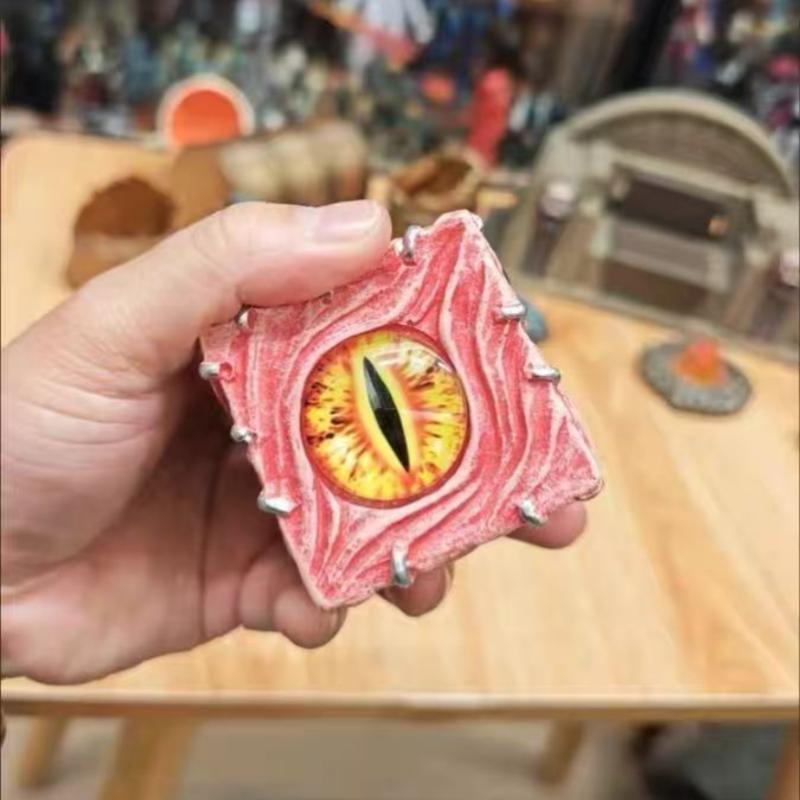 抽象的な目悪魔のサイコロ振り子トリックアーティファクトパーソ - Resin Art Decoration Items のレビューと価格
