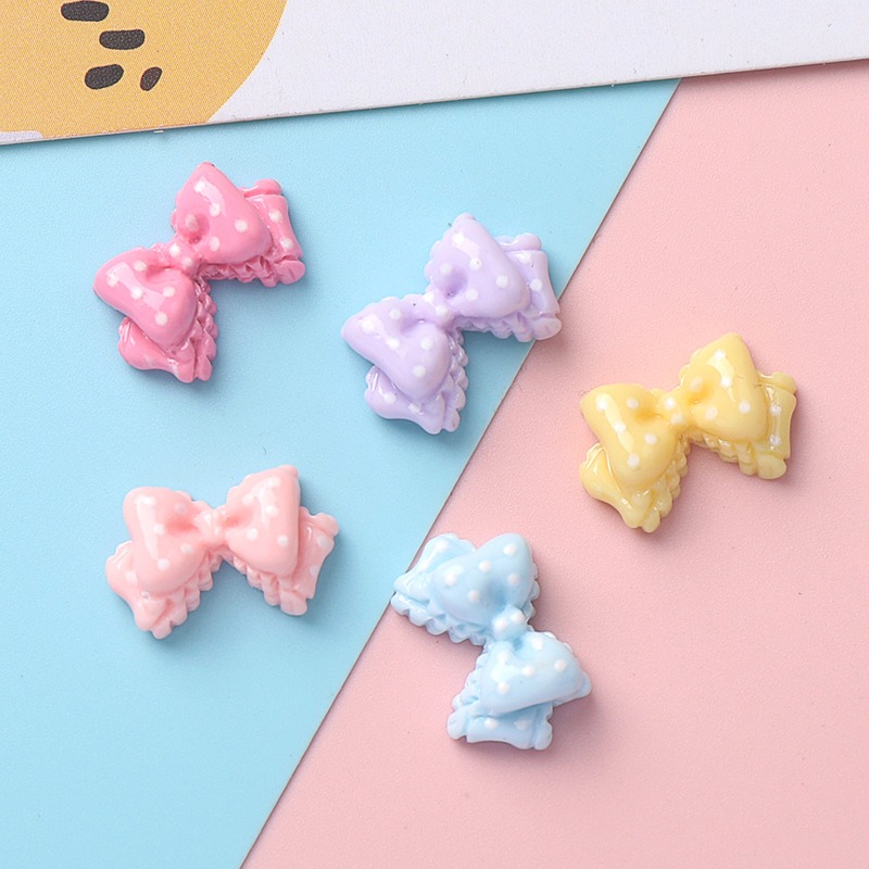 7色ミニリボン樹脂チャーム、水玉模様の光沢のあるフラットバッ - Resin Art Phone Case のレビューと価格